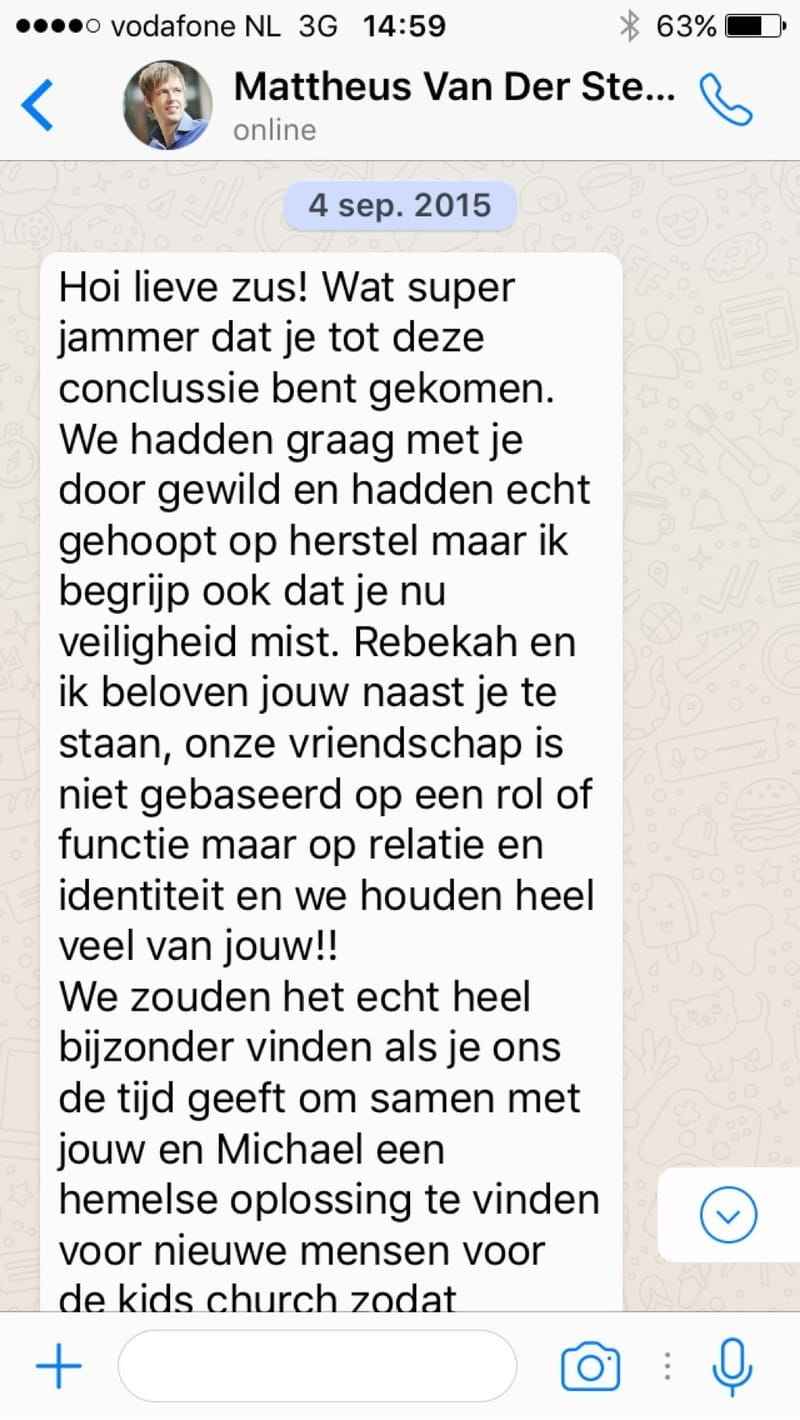 In dit whatsappbericht is te zien hoe Van der Steen reageert op de aankondiging van Lisa’s vertrek