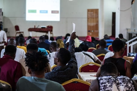 Tijdens een IOM-training voor bedrijfsvaardigheden in Lagos, Nigeria, op 16 oktober 2018. Foto’s: Tom Saater (voor De Correspondent)