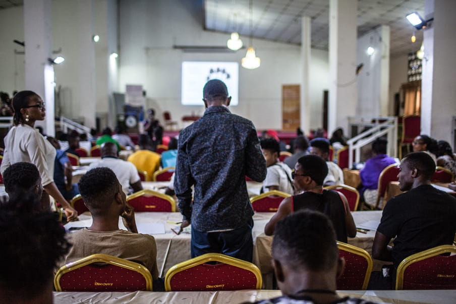Tijdens een IOM-training voor bedrijfsvaardigheden in Lagos, Nigeria, op 16 oktober 2018. Foto: Tom Saater (voor De Correspondent)