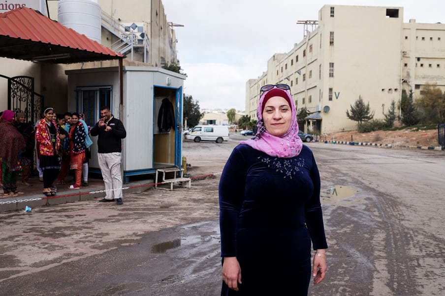 Oryana Awaisheh, 36, eigenaar van Jerash Garments & Fashion. Foto: Alisa Reznick