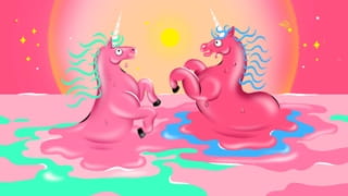 Illustratie van twee smeltende eenhoorns in een zee van regenboogdrab.