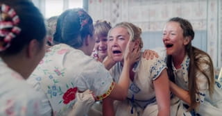 Still uit de film Midsommar. Beeld: A24