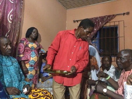 Op bezoek bij de traditionele leider van het Iyede-koninkrijk, His Royal Mayesty (Dr.) Ogheneovo Ekwe II JP. Foto’s: Maite Vermeulen