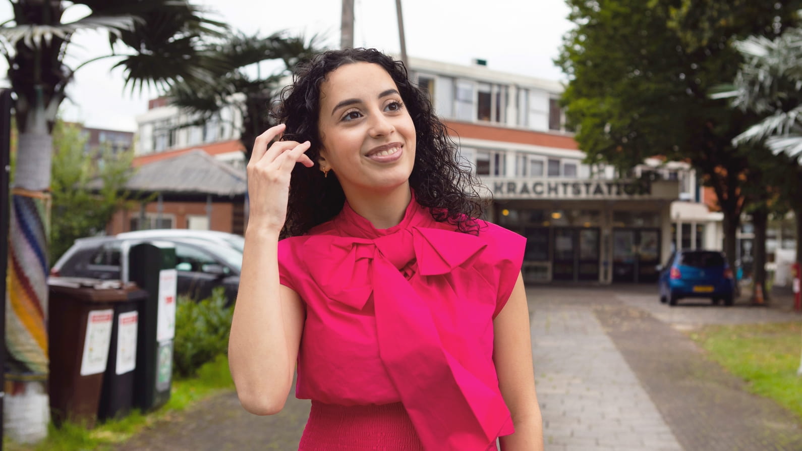Vwo’er Nour (17) runt twee bijlesscholen: ‘Iedereen heeft het recht om slim te zijn’